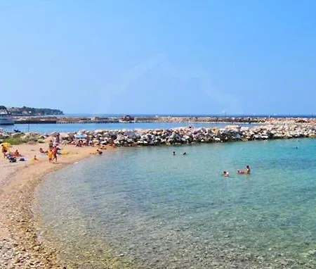 Sunday House アパート